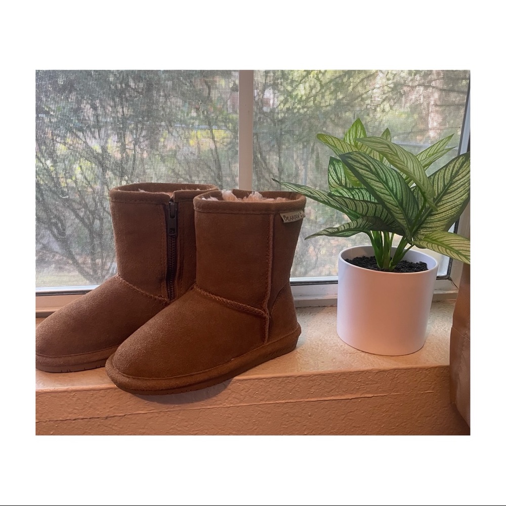 Toddler BEARPAW Boots.